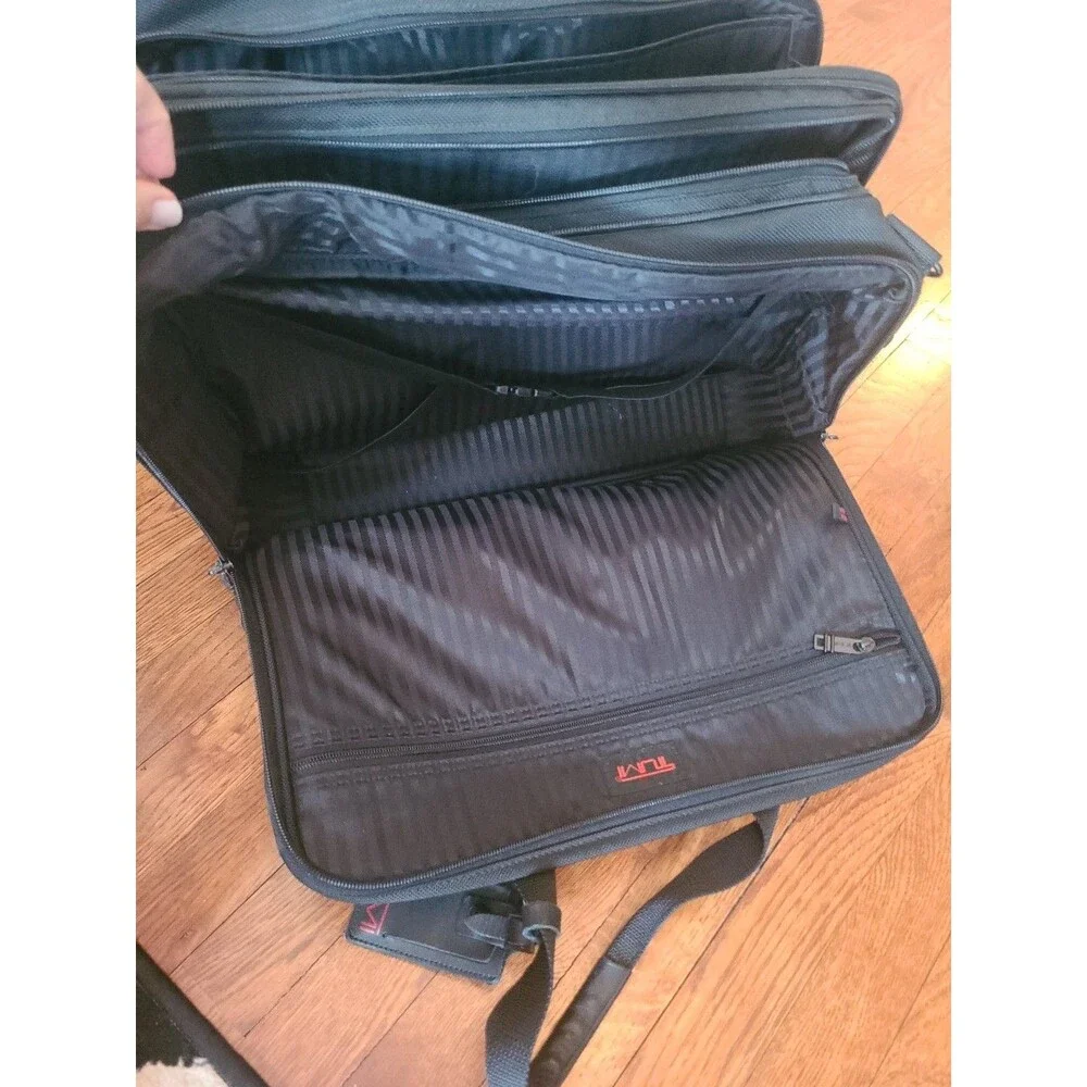 Tumi 2206D3 Black Expandable Rolling Briefcase Laptop Bag Ballistic Carry on